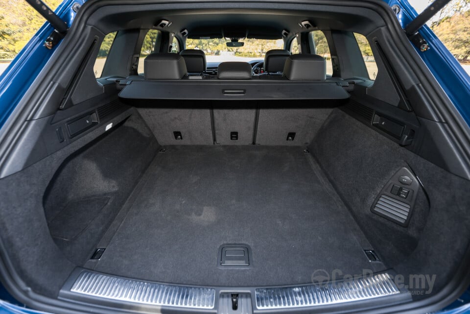 Volkswagen Touareg CR Facelift (2024) Interior