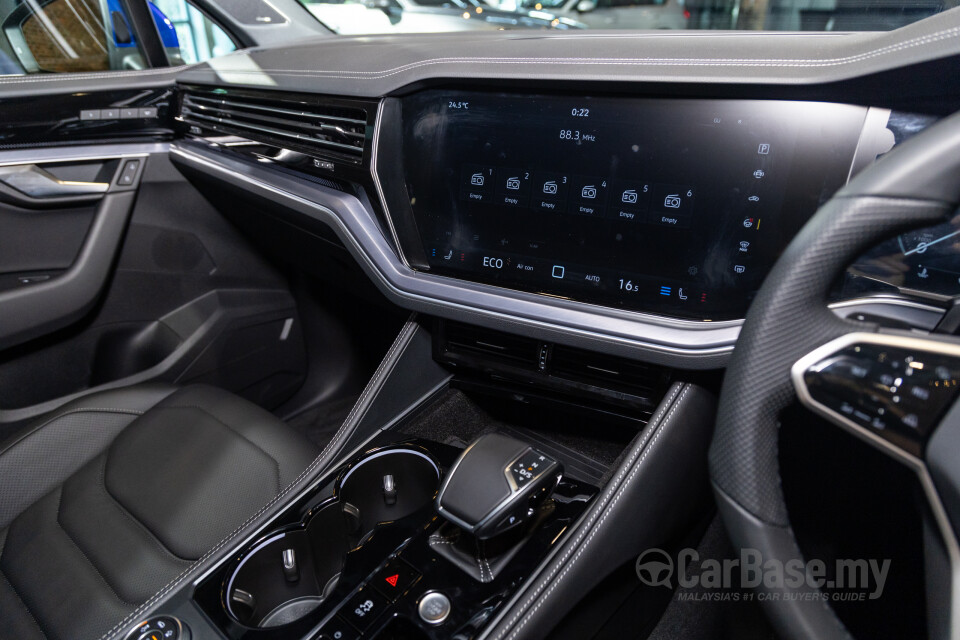 Volkswagen Touareg CR Facelift (2024) Interior