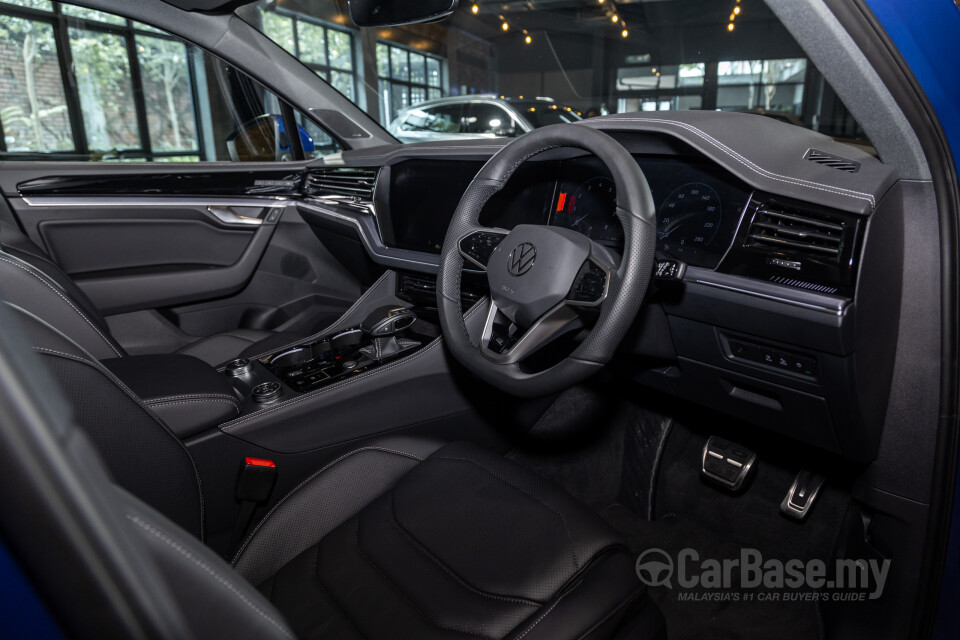 Volkswagen Touareg CR Facelift (2024) Interior