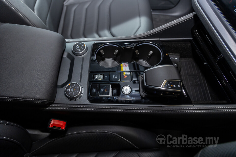 Volkswagen Touareg CR Facelift (2024) Interior