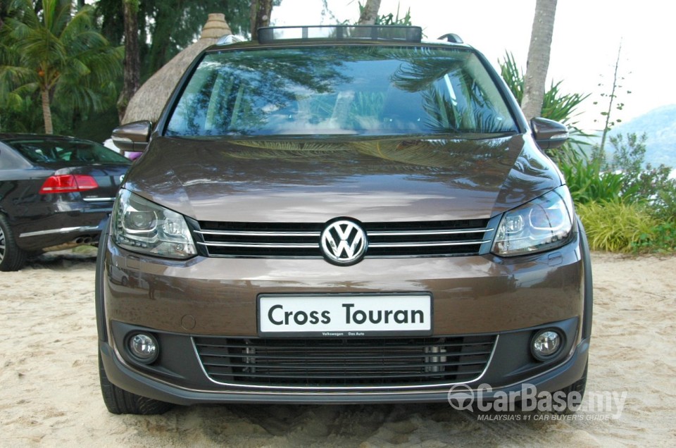 Volkswagen Cross Touran Mk2 (2011) Exterior