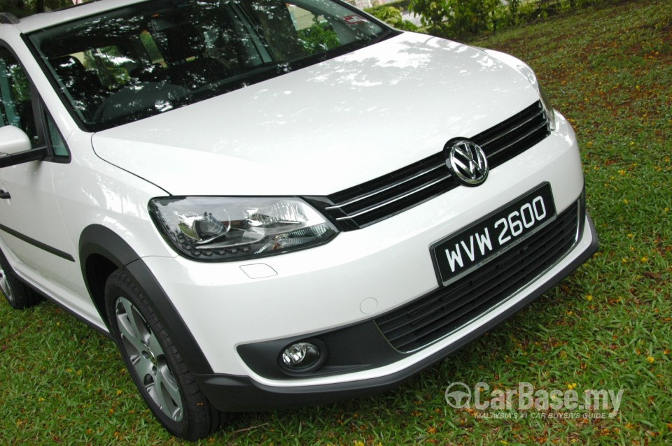 Volkswagen Cross Touran Mk2 (2011) Exterior