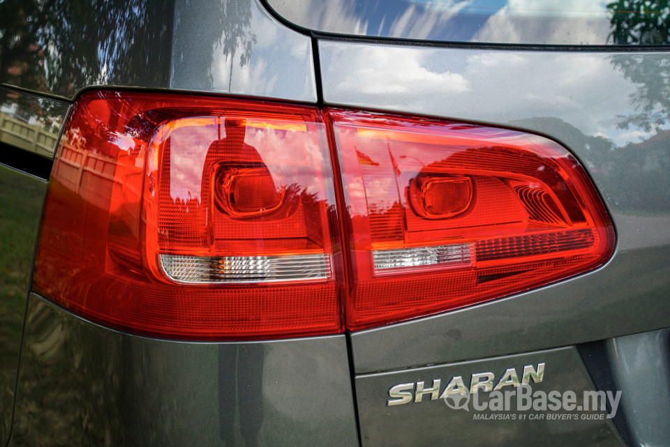 Volkswagen Sharan Mk2 (2012) Exterior