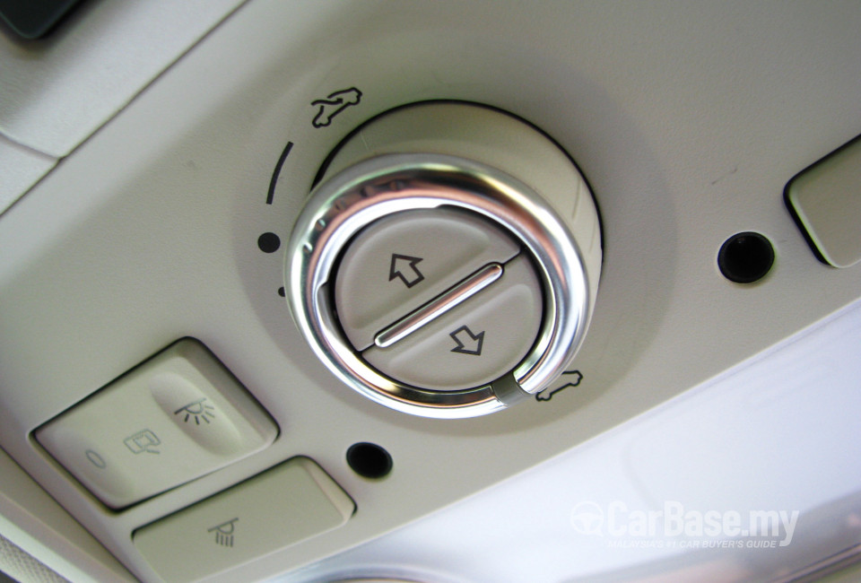 Volkswagen Sharan Mk2 (2012) Interior
