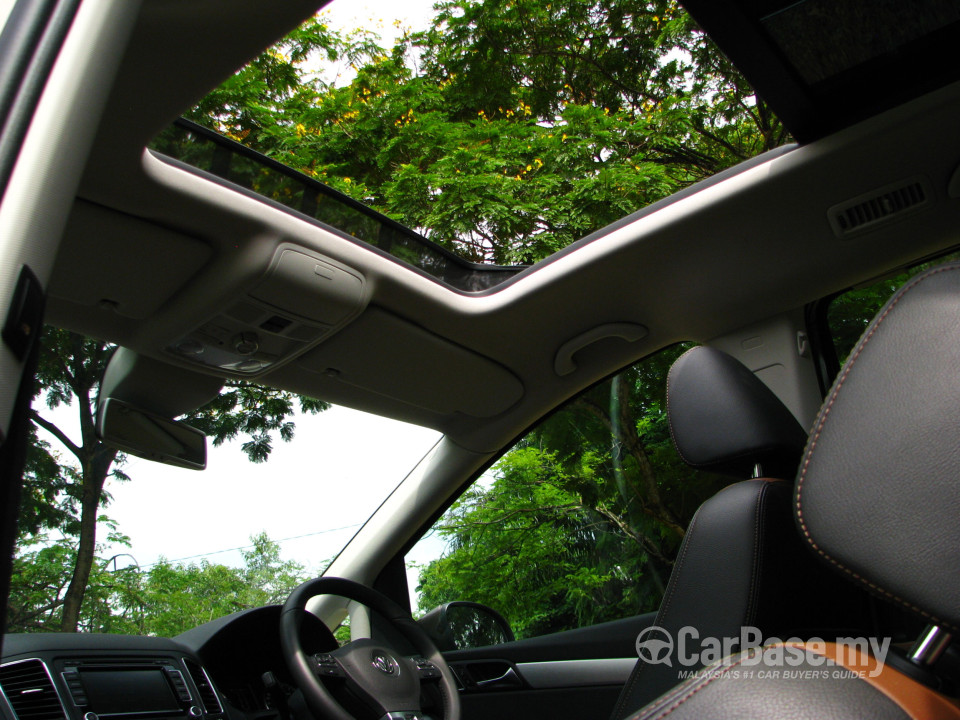 Volkswagen Sharan Mk2 (2012) Interior