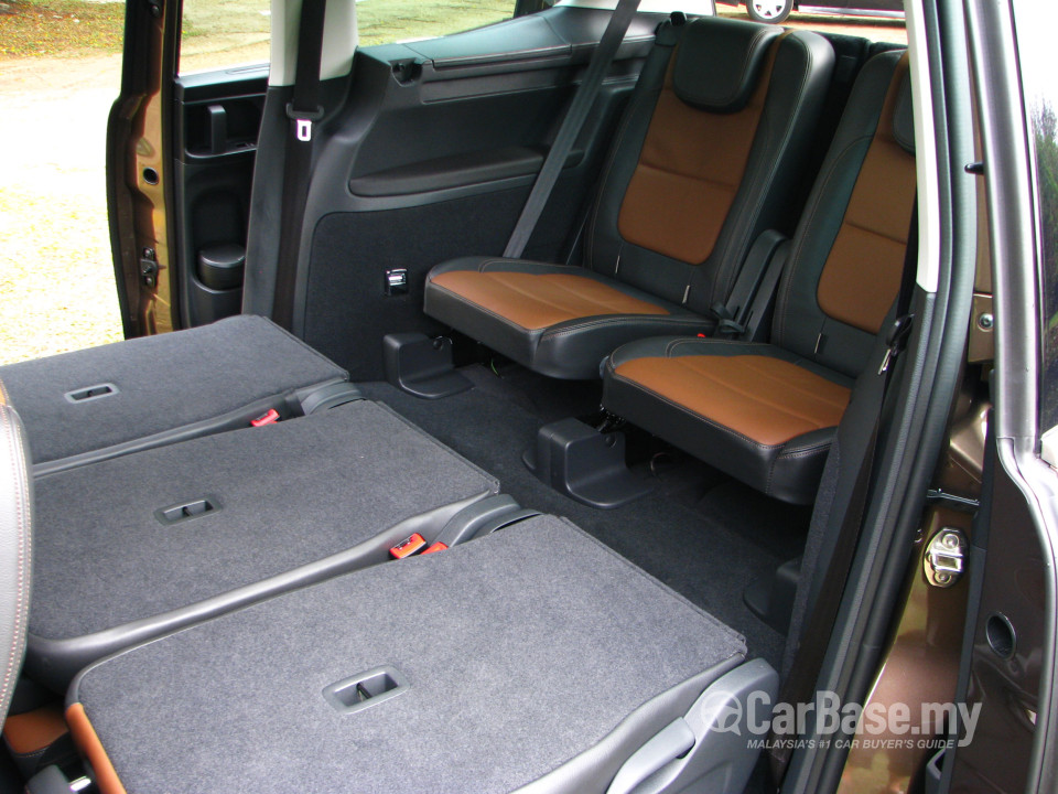 Volkswagen Sharan Mk2 (2012) Interior