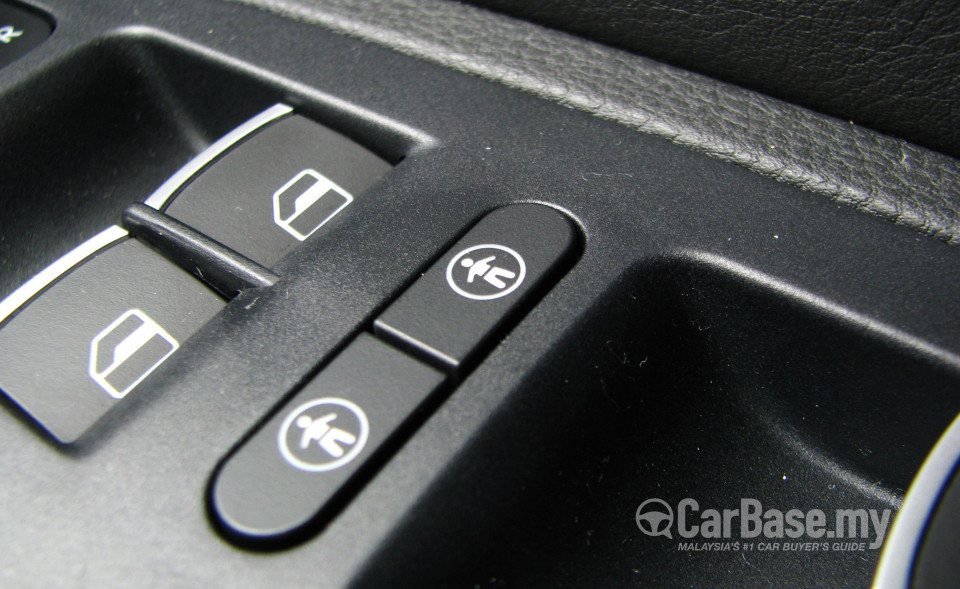 Volkswagen Sharan Mk2 (2012) Interior