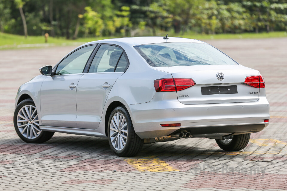 Proton Perdana P4-90B (2016) Exterior