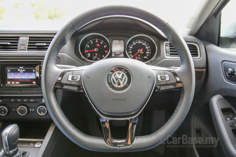 Chevrolet Cruze J300 (2012) Interior