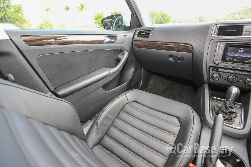 Volkswagen Jetta Mk6 GP (2016) Interior