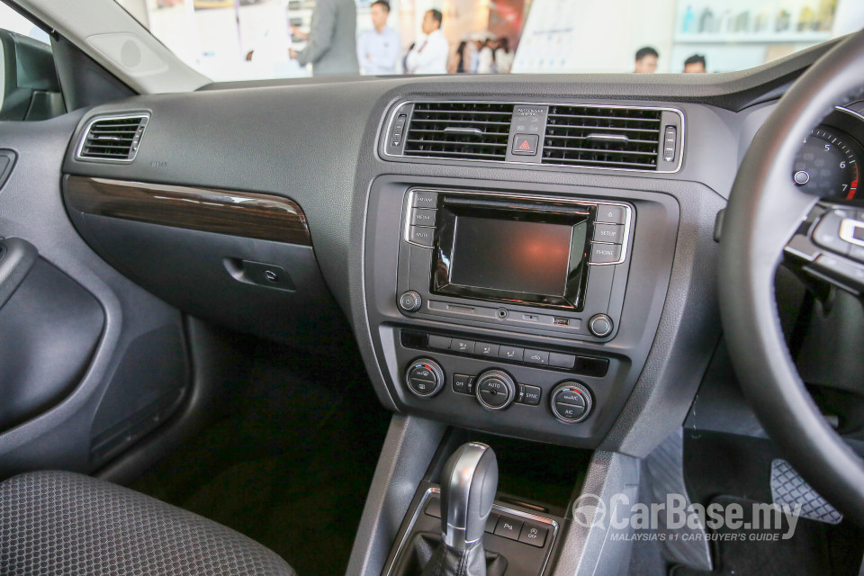 Volkswagen Jetta Mk6 GP (2016) Interior