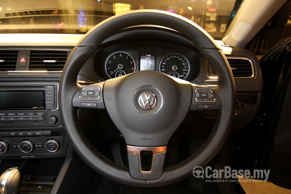 Volkswagen Jetta Mk6 (2011) Interior
