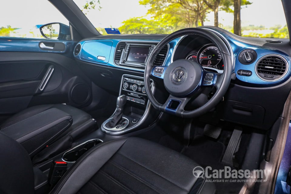 Volkswagen Beetle A5 GP (2017) Interior