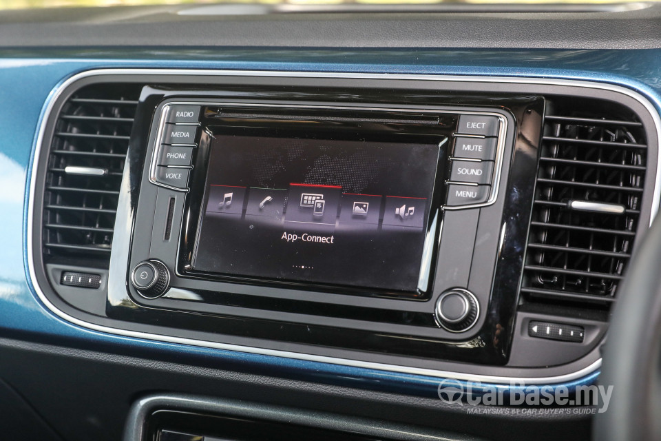 Volkswagen Beetle A5 GP (2017) Interior
