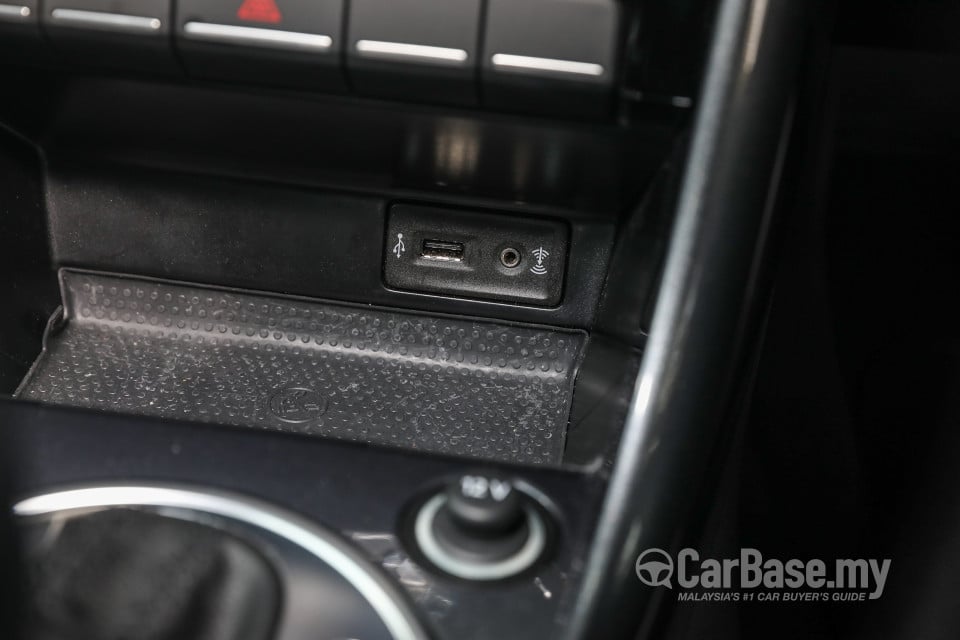 Volkswagen Beetle A5 GP (2017) Interior