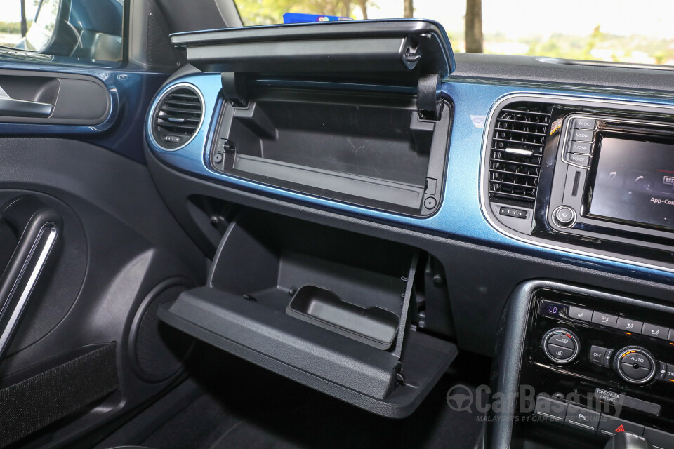 Kia Picanto JA (2018) Interior