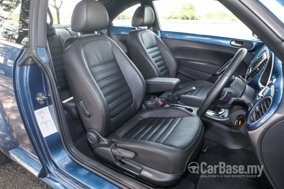 Volkswagen Beetle A5 GP (2017) Interior