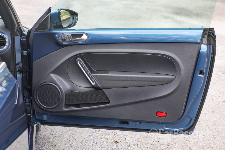 Volkswagen Beetle A5 GP (2017) Interior