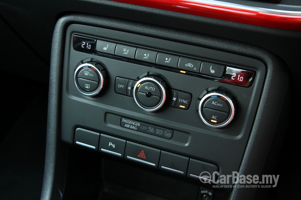 Volkswagen Beetle A5 (2012) Interior