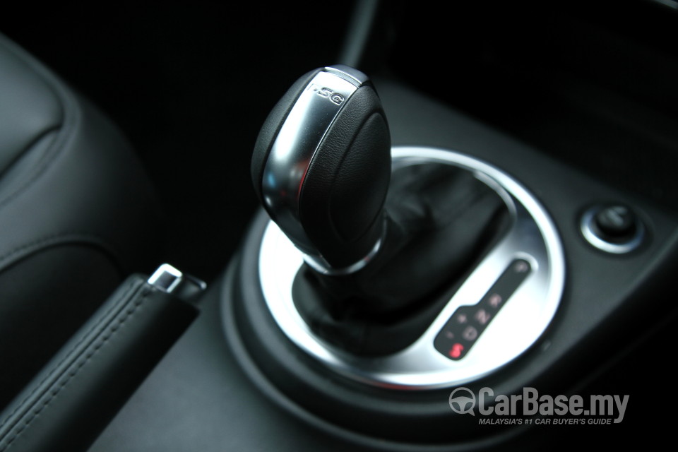 Volkswagen Beetle A5 (2012) Interior