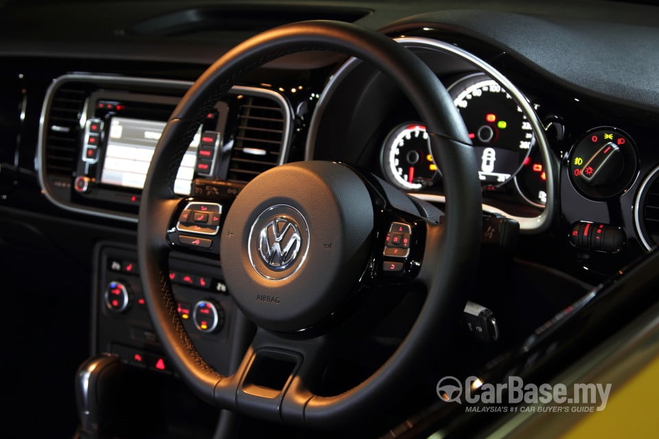 Volkswagen Beetle A5 (2012) Interior