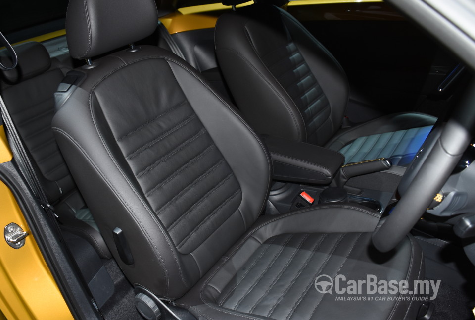 Volkswagen Beetle A5 (2012) Interior