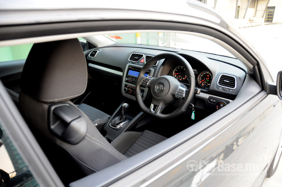 Volkswagen Scirocco Mk3 (2009) Interior