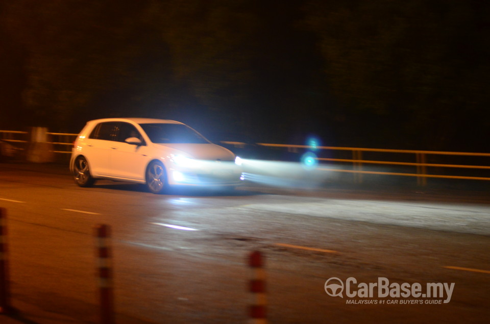 Volkswagen Golf GTI Mk7 (2013) Exterior