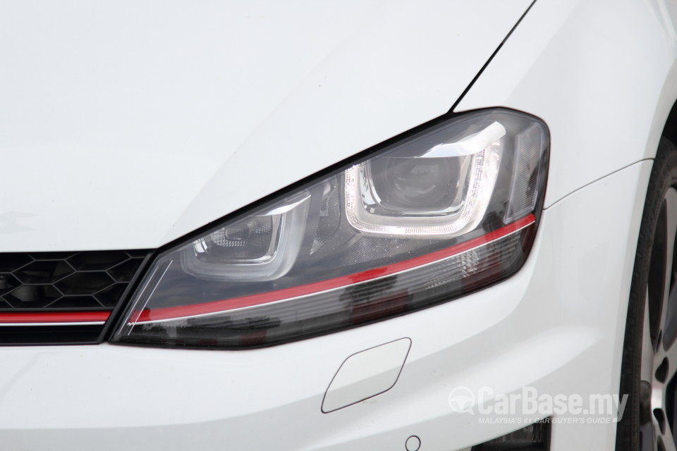 Volkswagen Golf GTI Mk7 (2013) Exterior