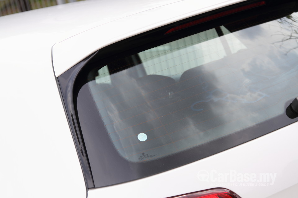 Volkswagen Golf GTI Mk7 (2013) Exterior