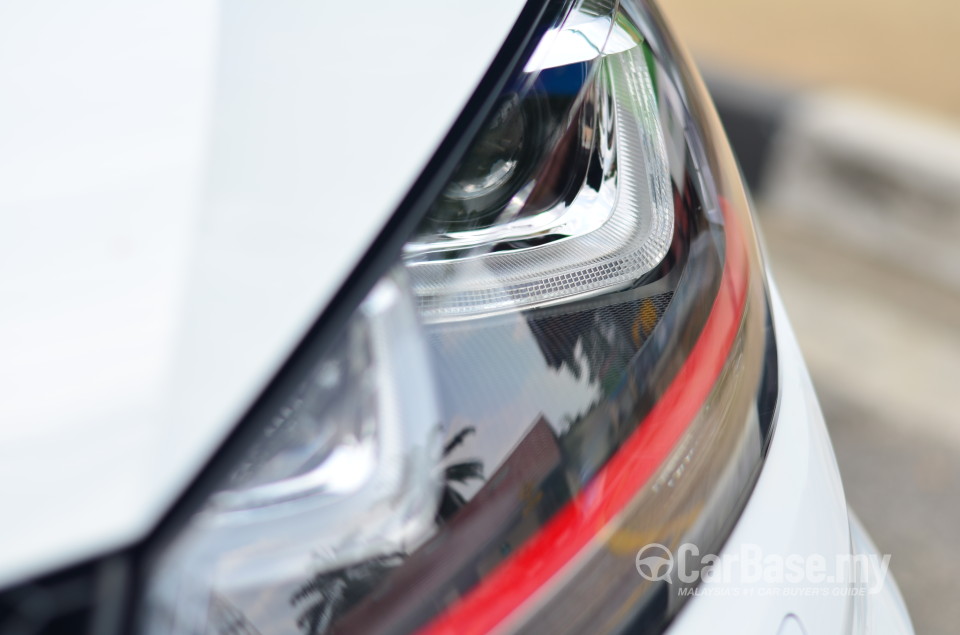 Volkswagen Golf GTI Mk7 (2013) Exterior