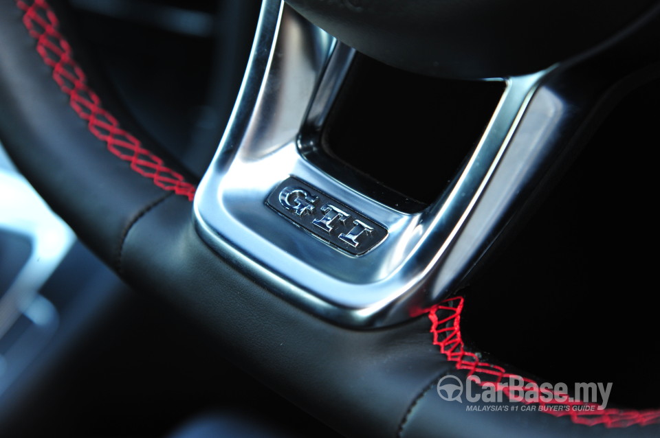 Volkswagen Golf GTI Mk7 (2013) Interior