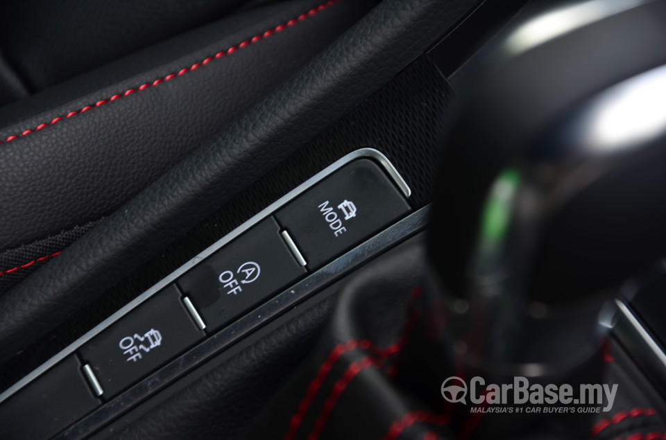 Volkswagen Golf GTI Mk7 (2013) Interior