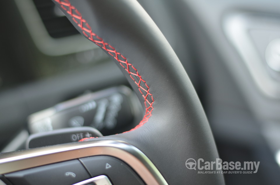 Volkswagen Golf GTI Mk7 (2013) Interior