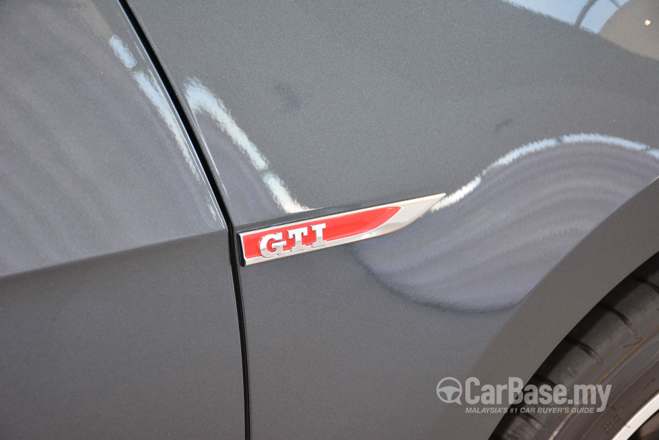 Volkswagen Golf GTI Mk7.5 (2018) Exterior