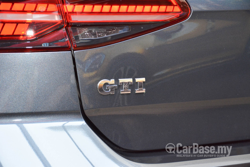 Volkswagen Golf GTI Mk7.5 (2018) Exterior