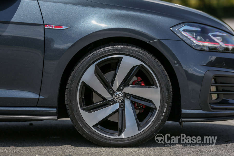 Volkswagen Golf GTI Mk7.5 (2018) Exterior