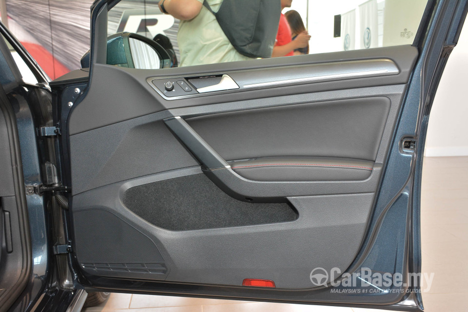 Volkswagen Golf GTI Mk7.5 (2018) Interior