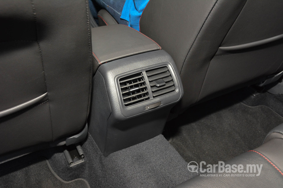 Volkswagen Golf GTI Mk7.5 (2018) Interior