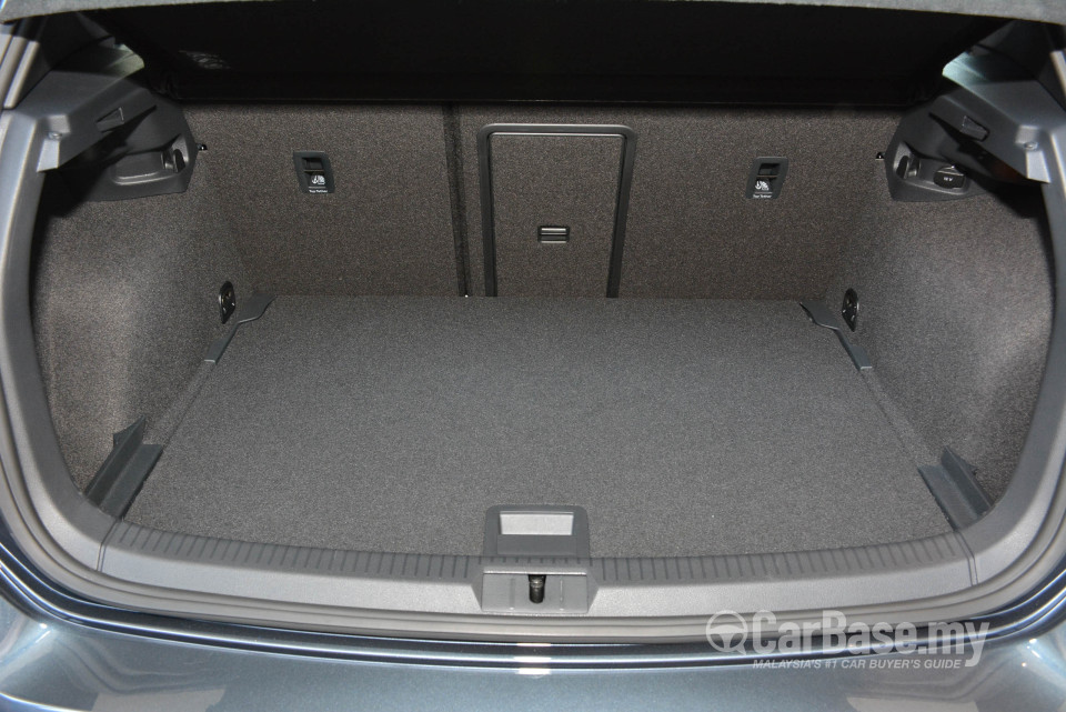 Volkswagen Golf GTI Mk7.5 (2018) Interior