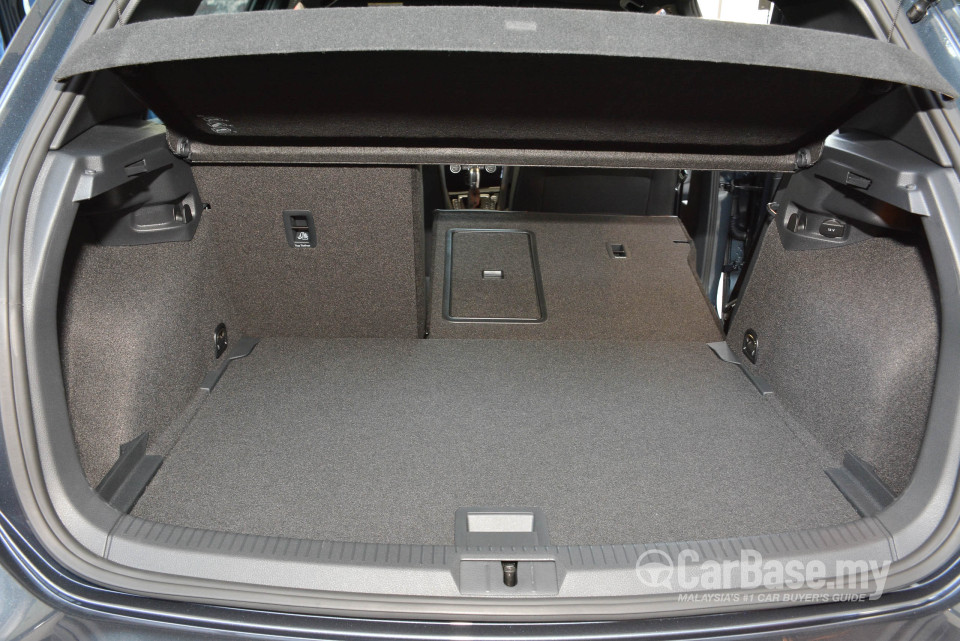 Volkswagen Golf GTI Mk7.5 (2018) Interior
