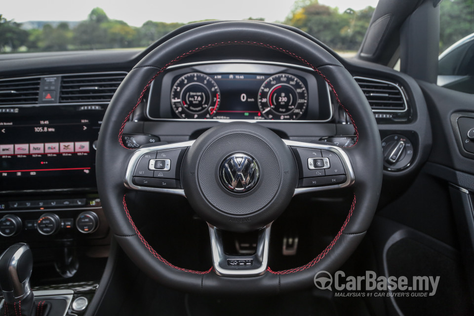 Volkswagen Golf GTI Mk7.5 (2018) Interior