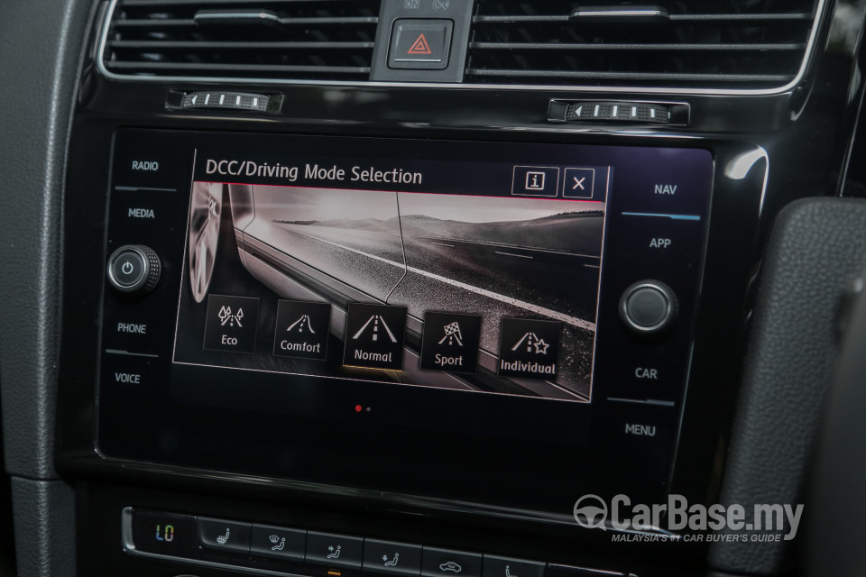 Volkswagen Golf GTI Mk7.5 (2018) Interior