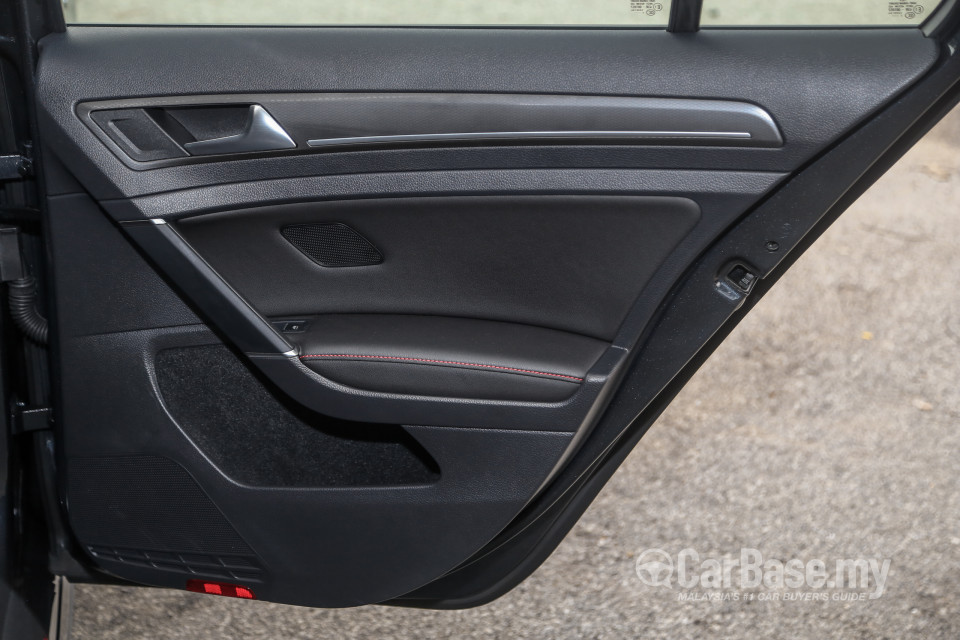 Volkswagen Golf GTI Mk7.5 (2018) Interior