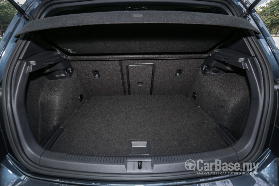 Volkswagen Golf GTI Mk7.5 (2018) Interior