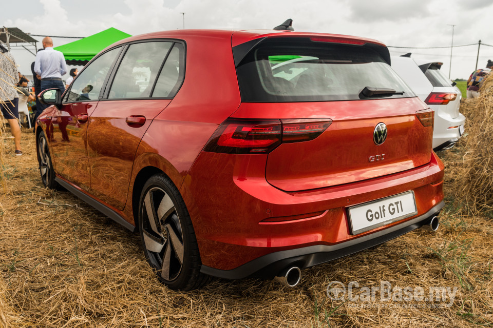 Volkswagen Golf GTI Mk8 (2022) Exterior