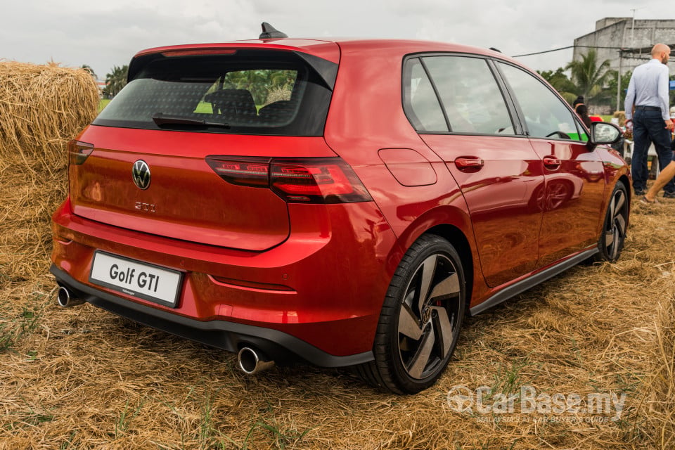 Volkswagen Golf GTI Mk8 (2022) Exterior