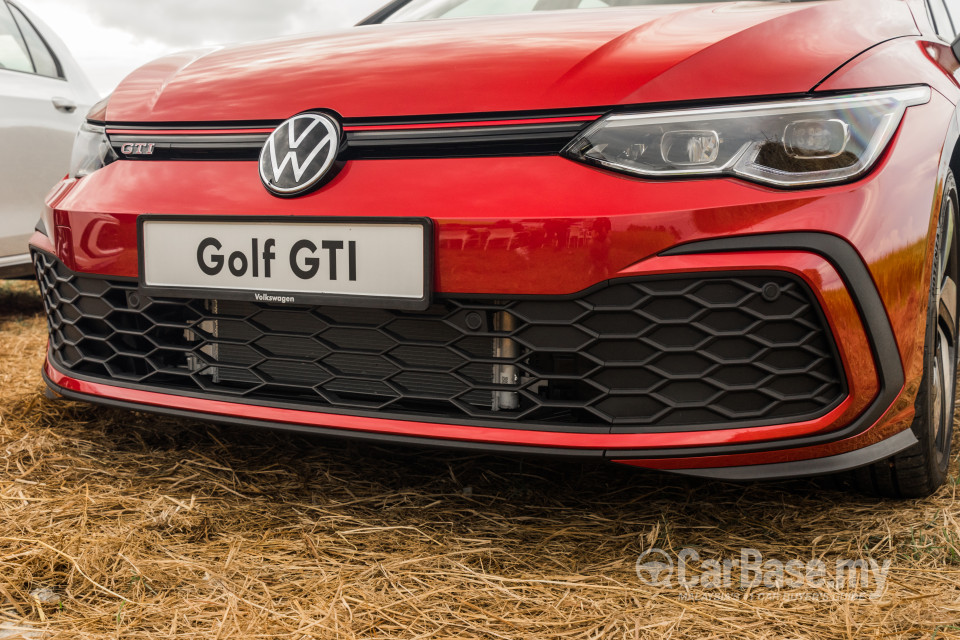 Volkswagen Golf GTI Mk8 (2022) Exterior