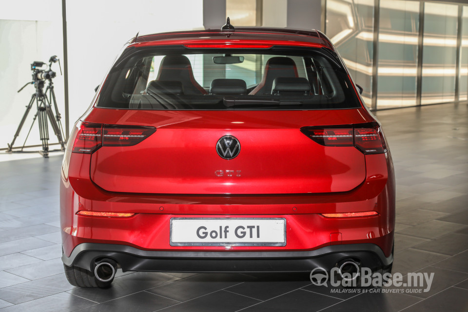 Volkswagen Golf GTI Mk8 (2022) Exterior
