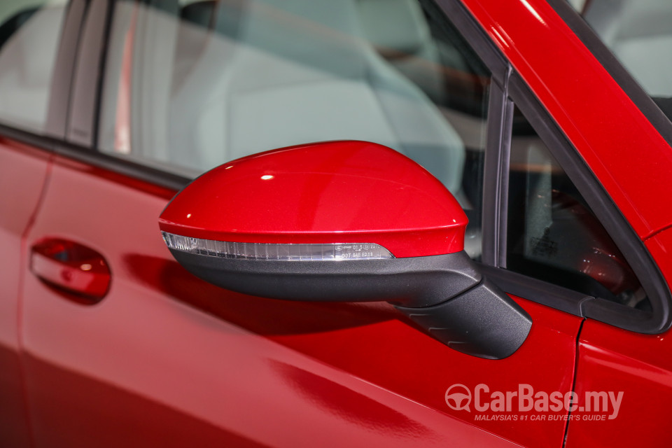 Volkswagen Golf GTI Mk8 (2022) Exterior